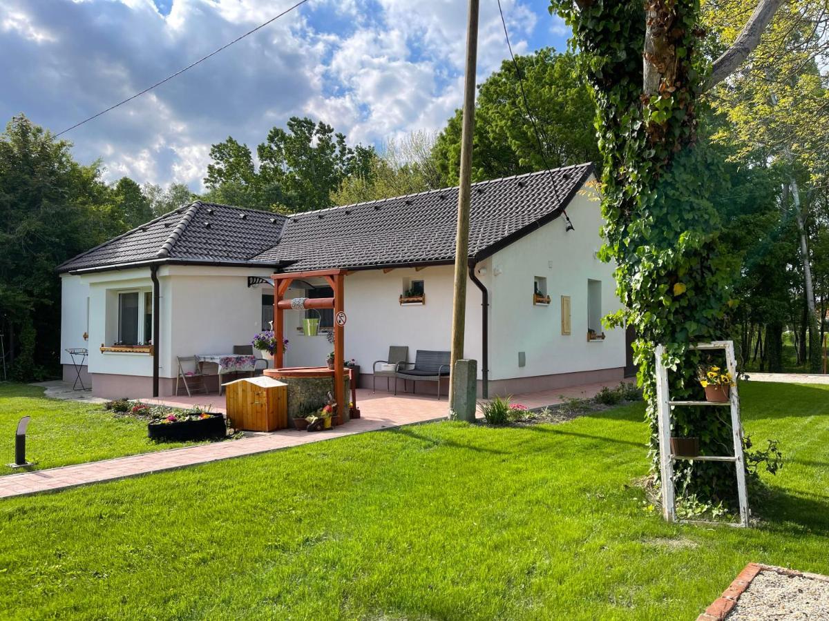 Hidlab Apartman Kimle Экстерьер фото