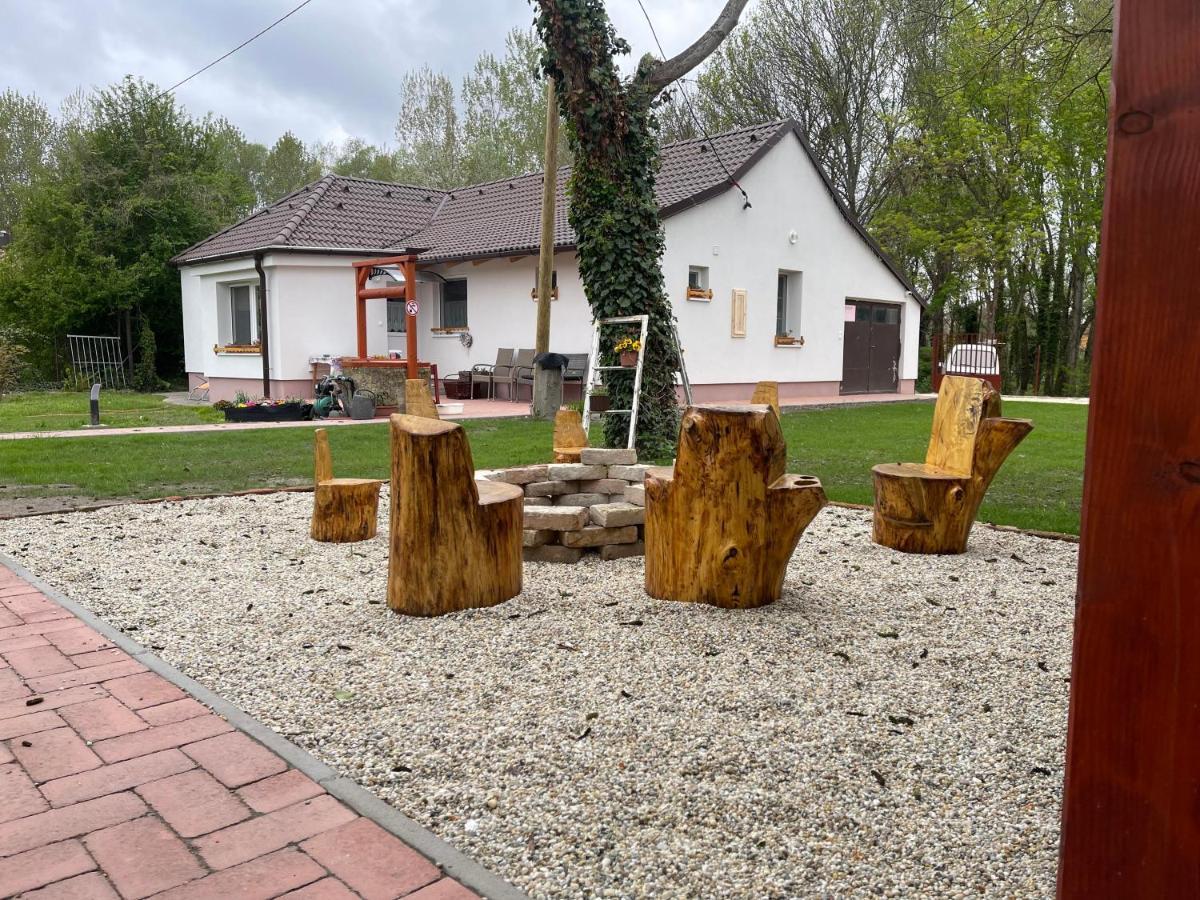 Hidlab Apartman Kimle Экстерьер фото