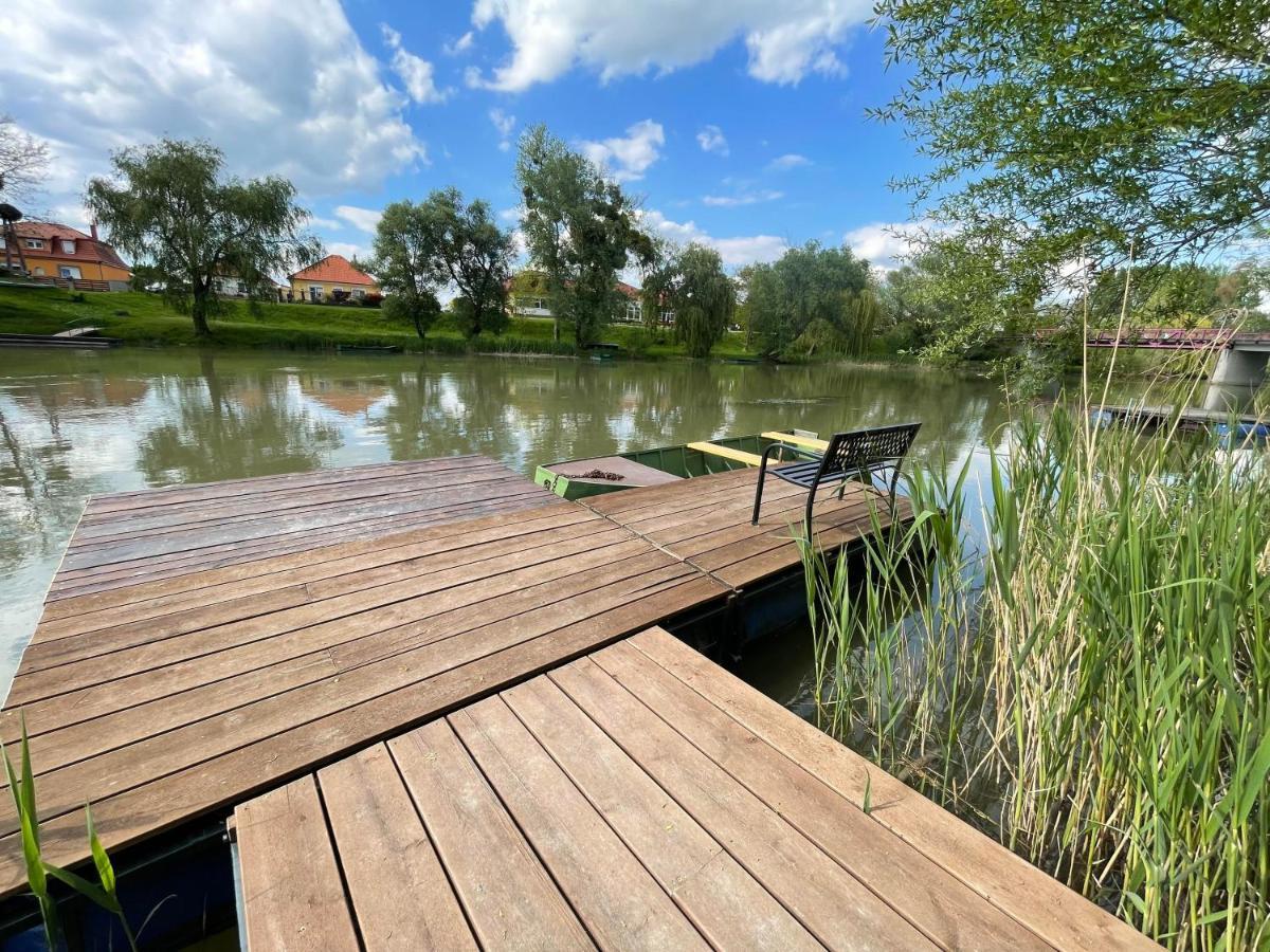 Hidlab Apartman Kimle Экстерьер фото